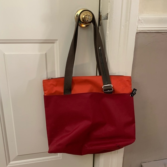 Jack Gomme Paris Handbags - HP✨Jack Gomme Paris Red & Orange Nylon Travel Tote